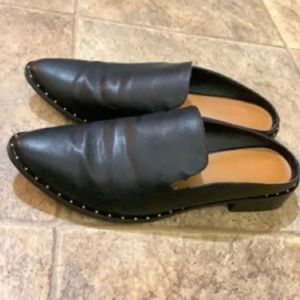 Women’s shoes EUC 9.5